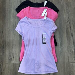 No boundaries t-shirts NWT